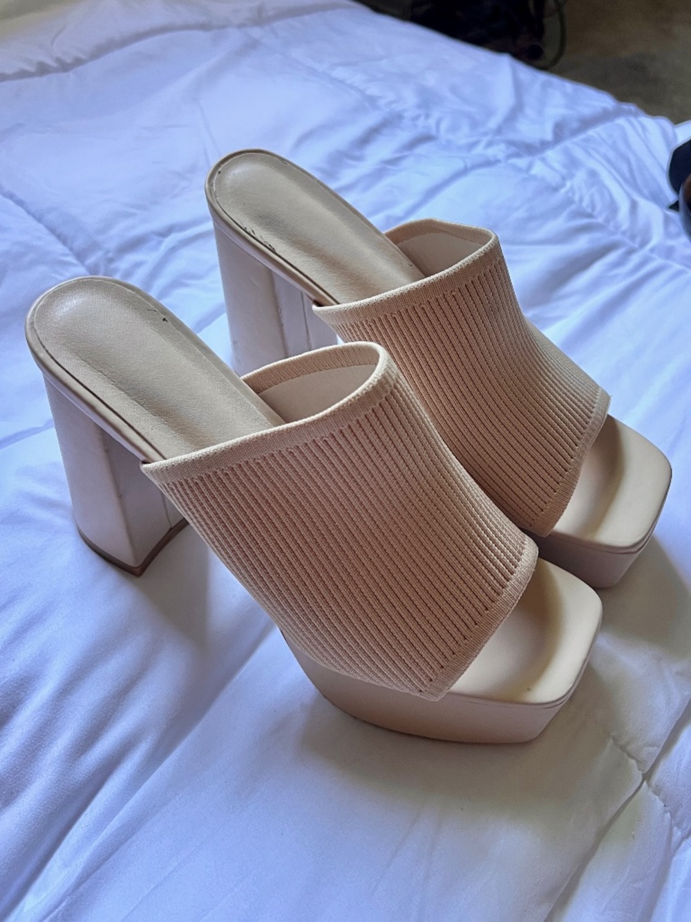 RIBBED KNIT SCULPTURAL BLOCK HEEL MULES PLATFORM SOLE - Picture 5 of 6